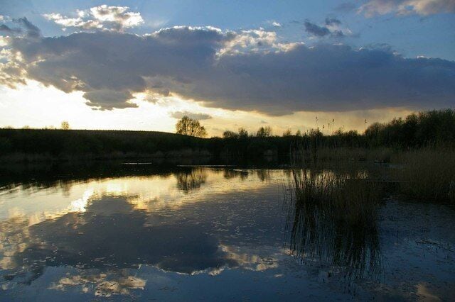 <h2>Top places to stay near the water</h2>