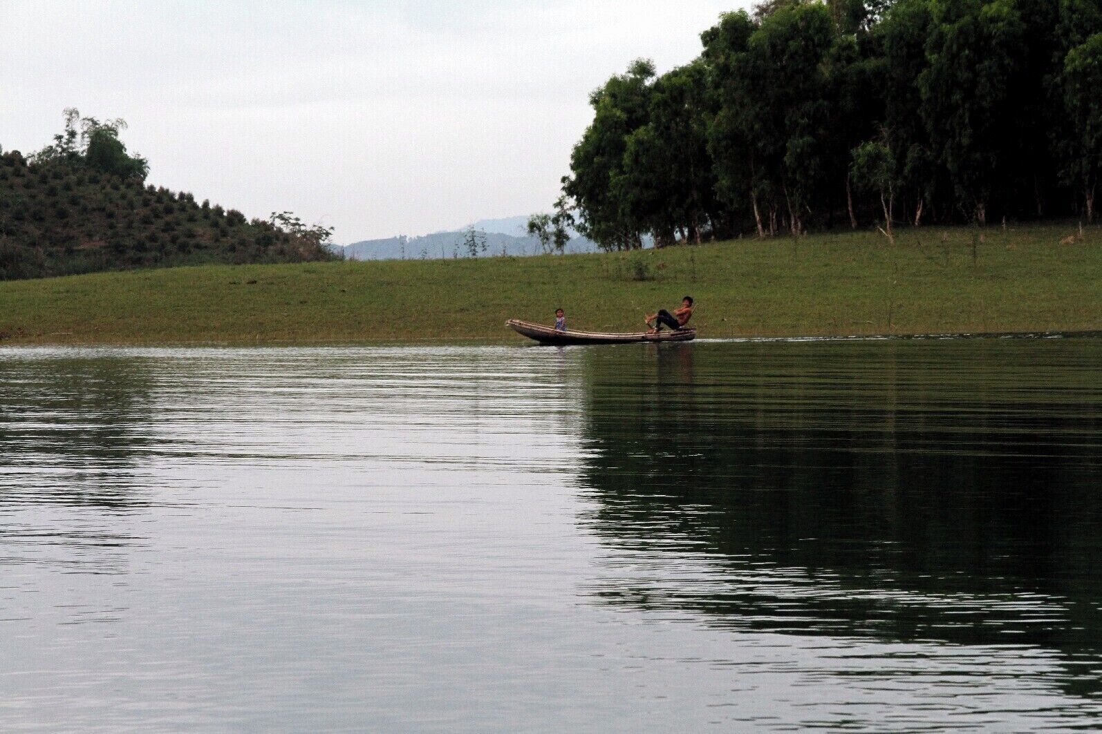 sur le Lac Tac Ba à Yen Bai
#Vietnam #YenBai #Lake #Zen
