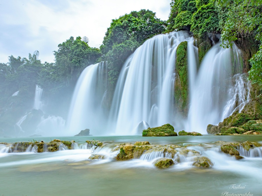 Ban gioc waterfall 
Cao bang Lang son in northwest of Vietnam