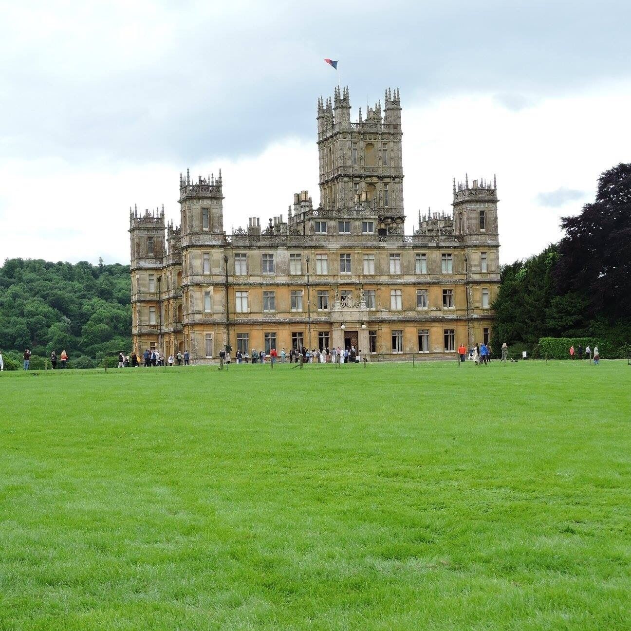 It took me about 4 years, before I could do an actual Downton Abbey tour. It's quite limited as to when the castle itself is open to the public. I found the guides throughout the castle ready to impart information with a smile 