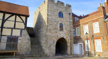 Old City Walls showing a square or plaza and heritage architecture
