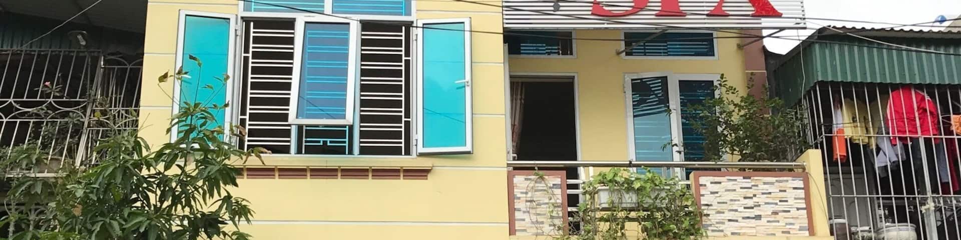 If you want to get your nail or massage go to this place...😊