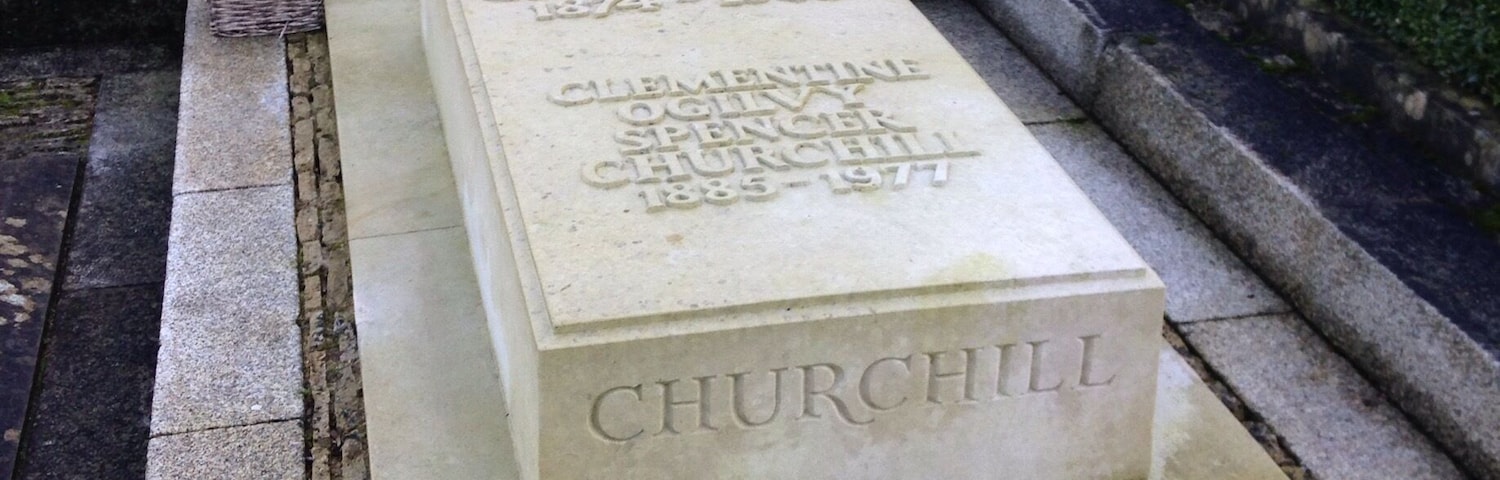 Went to the great mans place of rest today .
Very understated , but a lovely place .