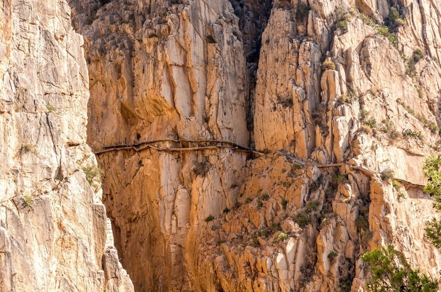 The beginning of #elcaminitodelrey in #elchorro. Some people says it's the most #dangerous #hike in the #world! Sadly we didn't make it before restoration. So we can't tell you. #troveron #spain #nature #travel #travelingtheworld #wanderlust