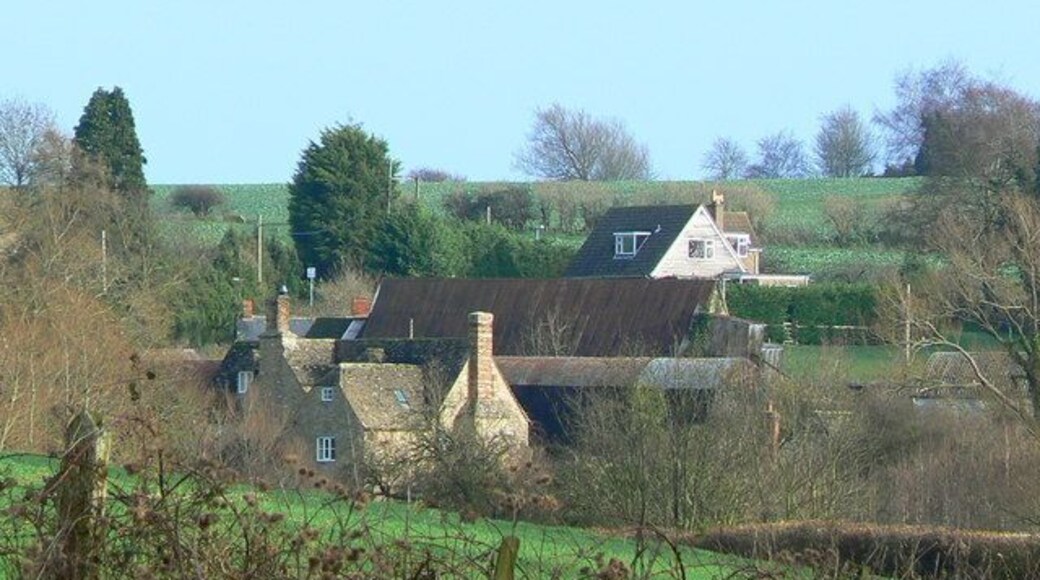 The hamlet of Hampton, Highworth near Swindon A compact little settlement off the main road from Highworth to Blunsdon.