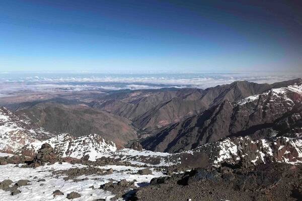 Amazing view from Toubkal. A little bit windy but sun was present :-) such a nice feeling of accomplishment !! #lifeatexpedia