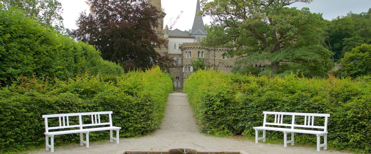 Schloss Löwenburg das einen Palast oder Schloss, Park und historische Architektur