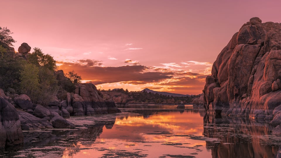 Scenic Sunset at Watson Lake Prescott Arizona