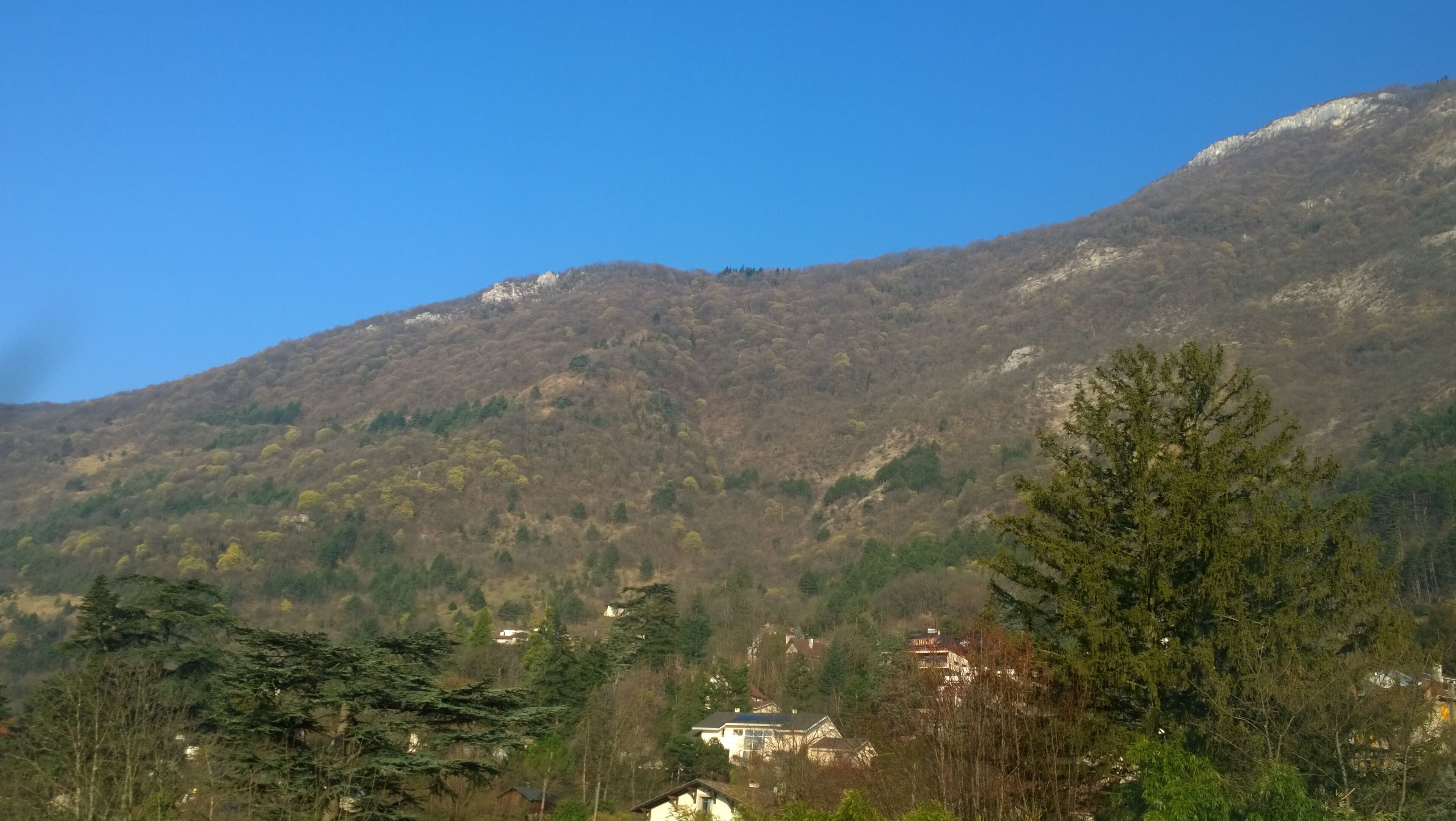 38700 La Tronche, France