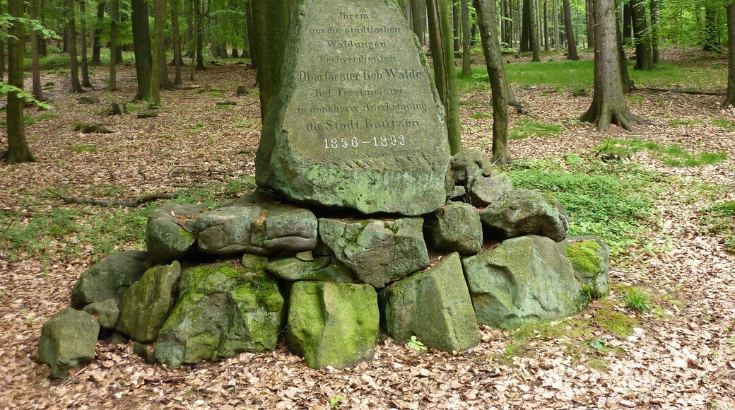 Wuischke, Gedenkstein am Czorneboh