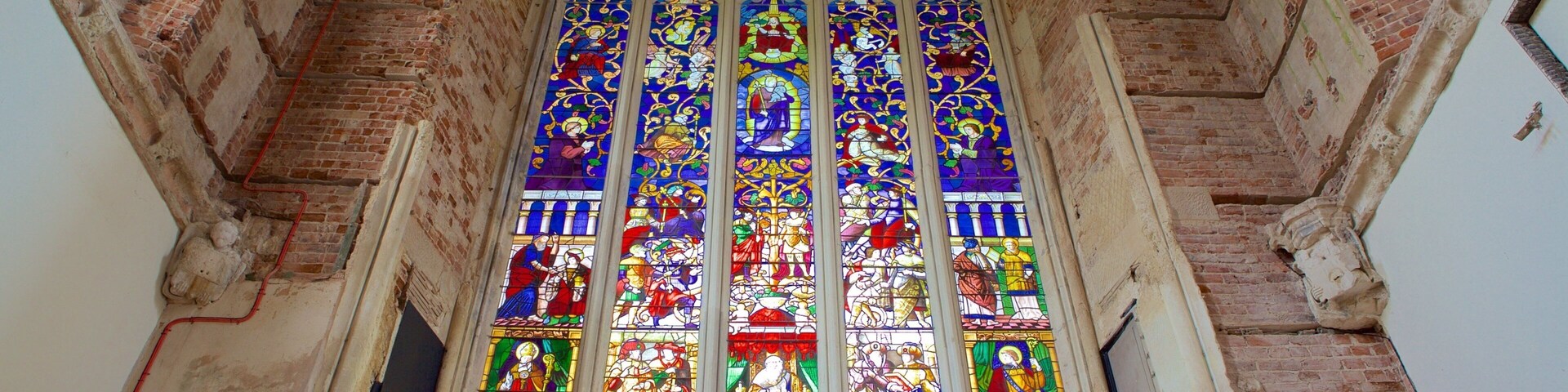 Highcliffe Castle featuring art and a castle