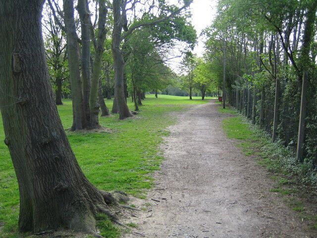 Ashford: Fordbridge Park. Beyond the fence to the right is the A308 Staines Bypass.