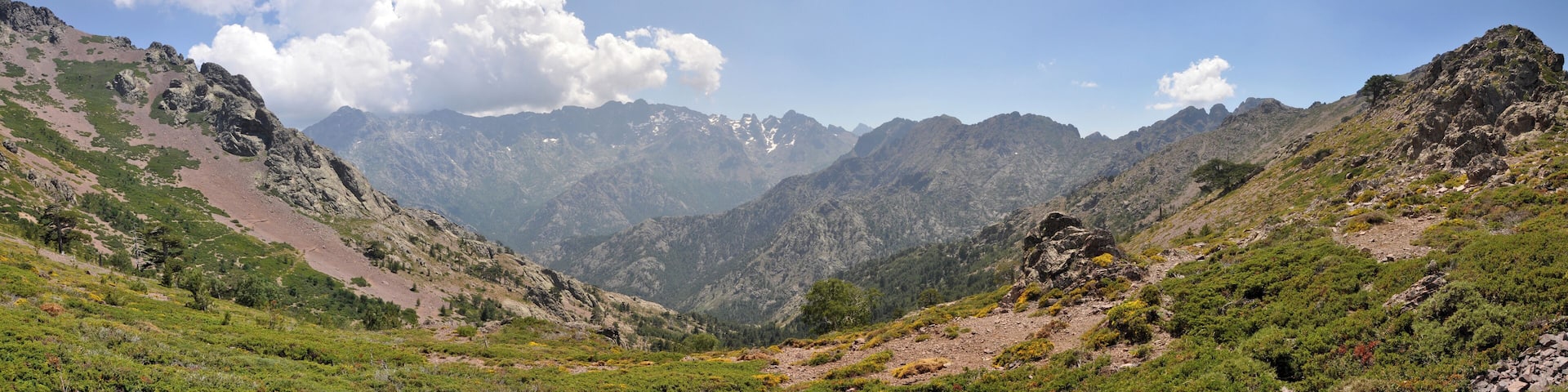 Pass of old road between Mt Corona and Mt Padro