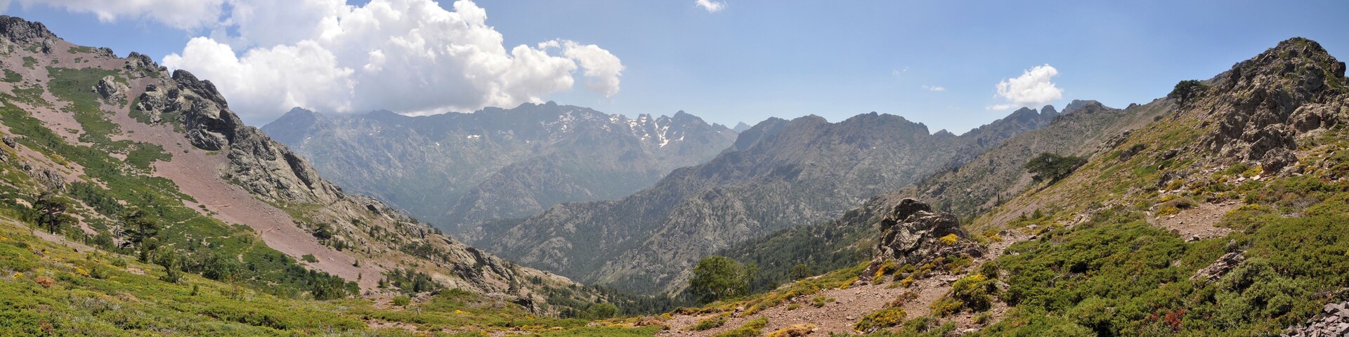 Pass of old road between Mt Corona and Mt Padro