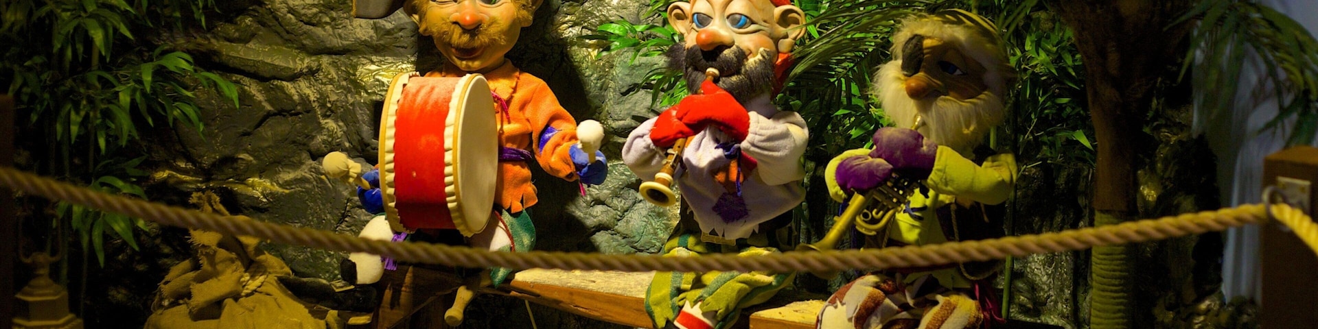 ํ ํ ํจ๋ฐ๋ฆฌ ํํฌ ์ ํน์ง ์ค๋ด ์ ๊ฒฝ