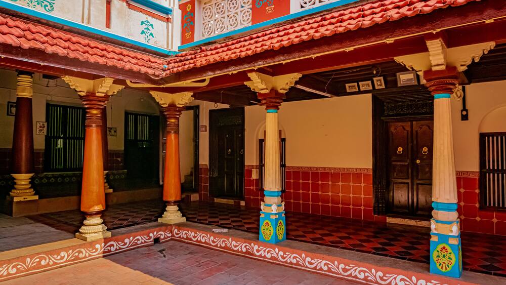 Chettinadu Style Heritage Homes in Karaikudi, Pallathur, Athangudi & Kothamangalam are the most lavish & exquisite architectural beauty. This beautiful edifice situated at Chettinad region, Sivagangai