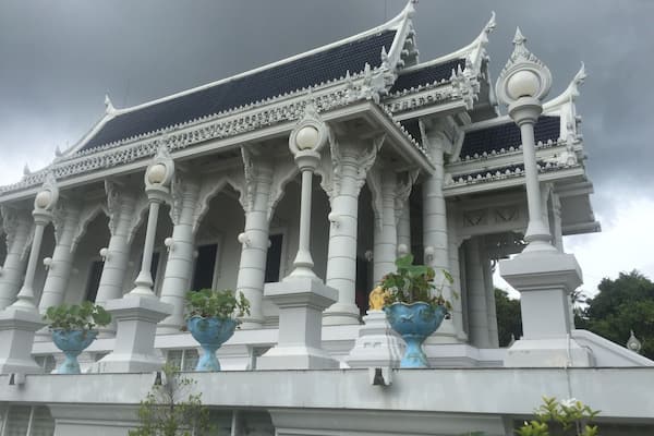 A very nice temple in the middle of Krabi