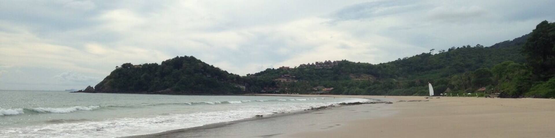 This is a lovely beach to relax and swim at. Kantiang beach is definitely one of the cleanest beaches that we have seen in Thailand. We were fortunate enough to see why the beach was so clean. The local workers from the Pimalai Resort and Spa spent sometime from work cleaning up the beach. I wish other locals and hotels would do the same to help the pollution issues that the beaches and seas are facing here in Thailand as well as around the world. It also looked like a great team building experience. You can find this beach on the way to the Southern most point of Ko Lanta.