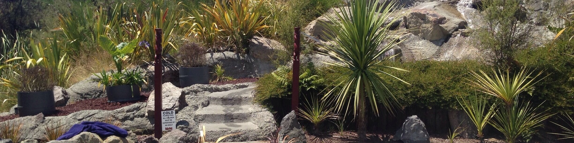 This place is awesome! Hells Gate mud pools an Sulphur baths. A really great relaxing day just covering yourself in mud and then relaxing in the hot pools after. Just remember to take your sun glasses and don't get the mud in your eye!!
