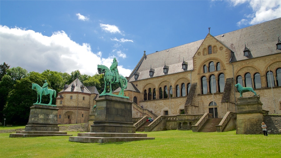 Goslar Imperial Palace which includes a statue or sculpture, a garden and heritage architecture