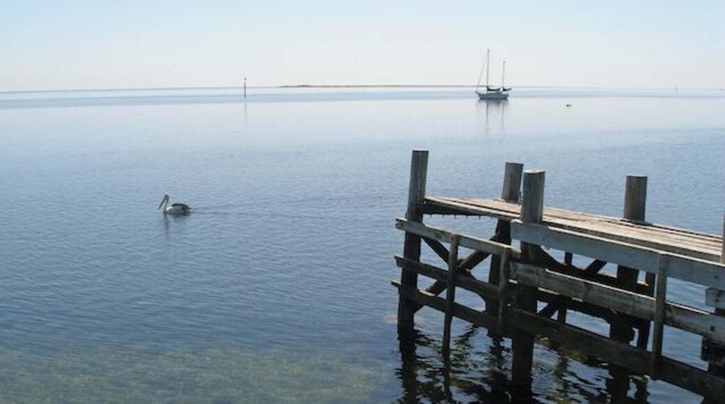 Emu Bay, Kangaroo Island, South Australia.
A languid Sunday afternoon, a million miles from everywhere.
More: http://www.wornwheels.com/aus_kangaroois.php