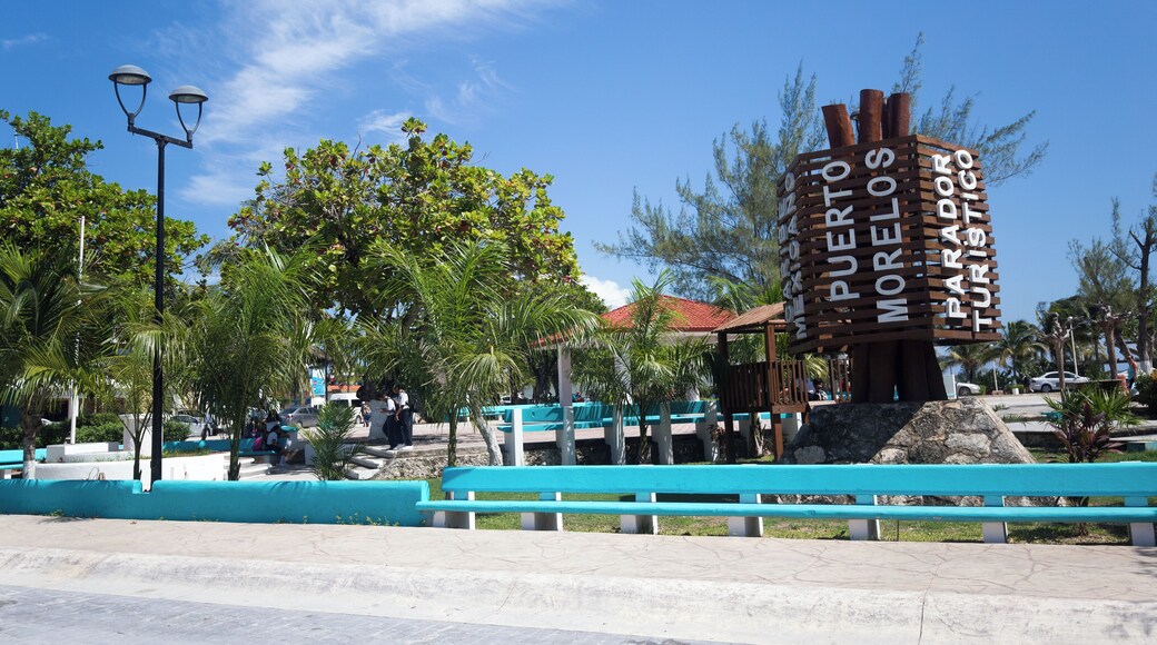 Puerto Morelos Town Square