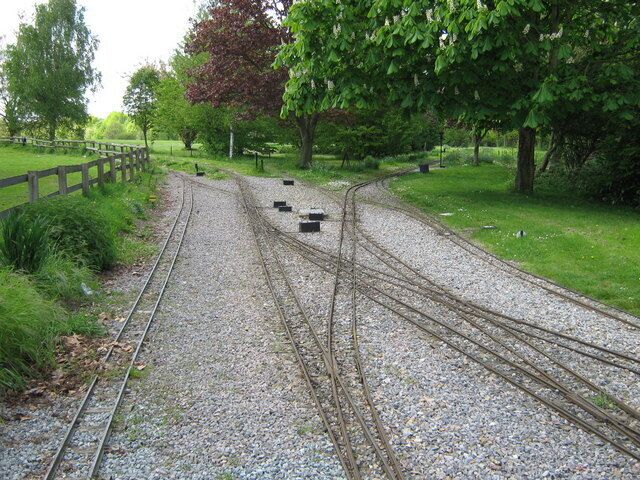 Crossover on Swanley New Barn Railway This miniature railway runs in New Barn Park. This crossover is at the end of a circular route around the park, then the train heads into a station for boarding.