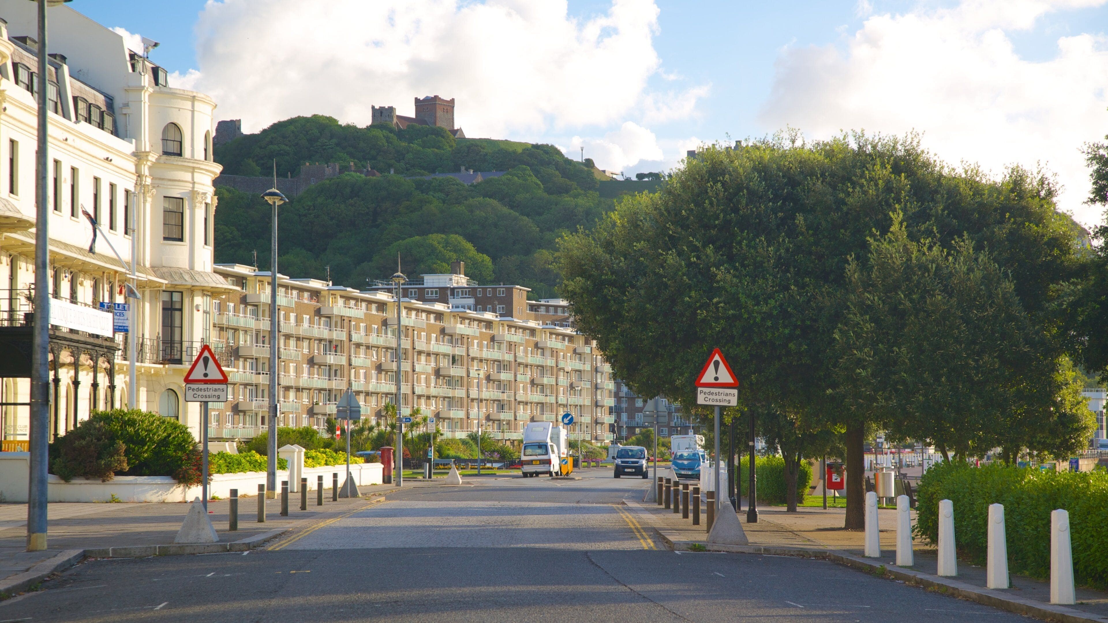Dover Beach which includes street scenes, a city and heritage architecture