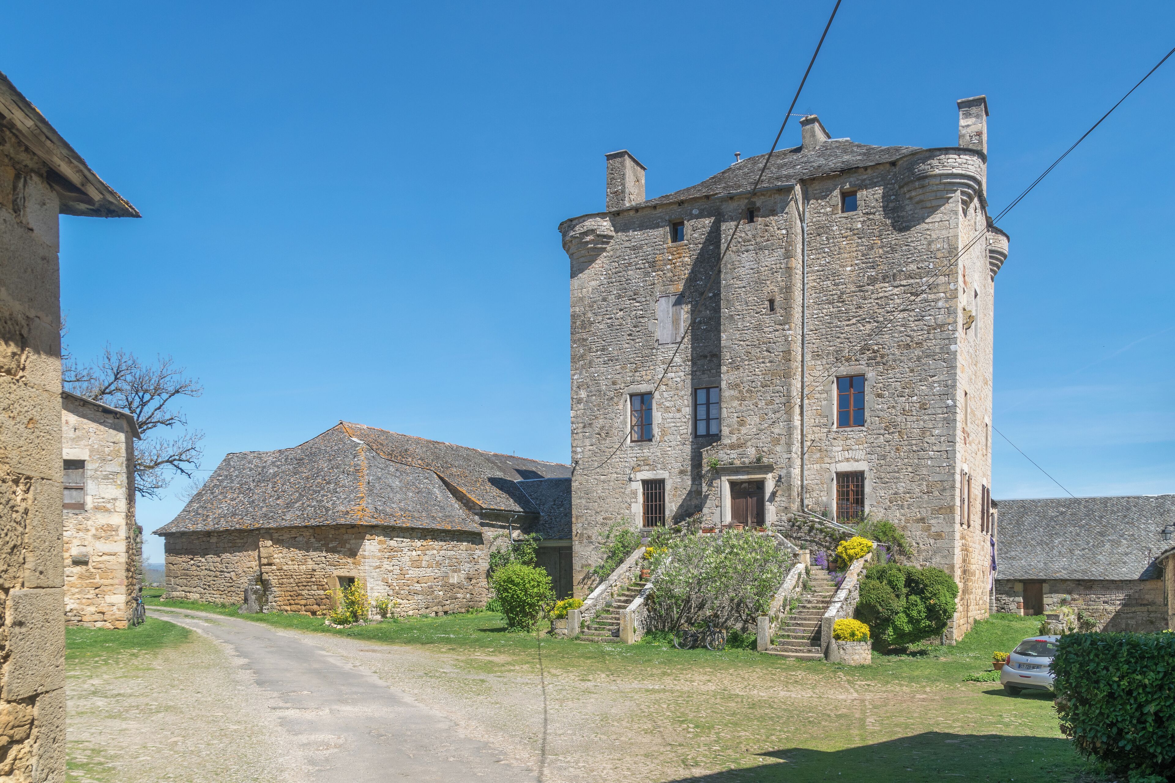 This building is inscrit au titre des Monuments Historiques. It is indexed in the Base Mérimée, a database of architectural heritage maintained by the French Ministry of Culture, under the reference PA12000028 .