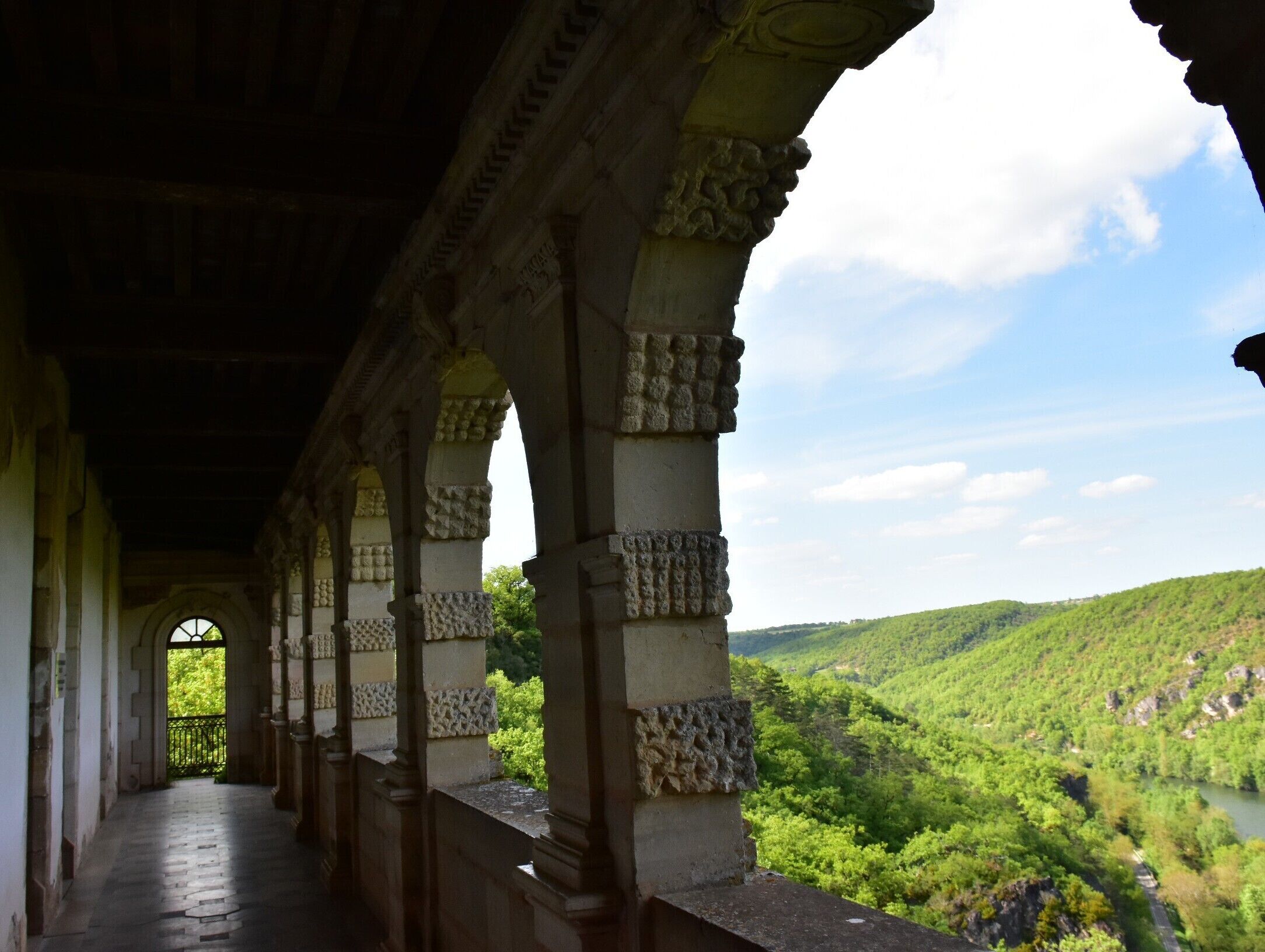 Just 25km west of the much-visited Cordes-sur-Ciel is this spectacular village, topped by two competing chateaux perched on the edge of a cliff overlooking the Aveyron River. One chateau is from the 12th century but the other was built next door in the 15th century by a feuding cousin.