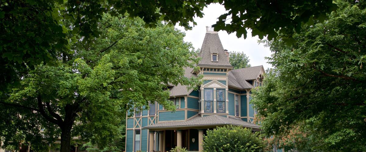 ย่านประวัติศาสตร์ Heritage Hill แสดง บ้าน