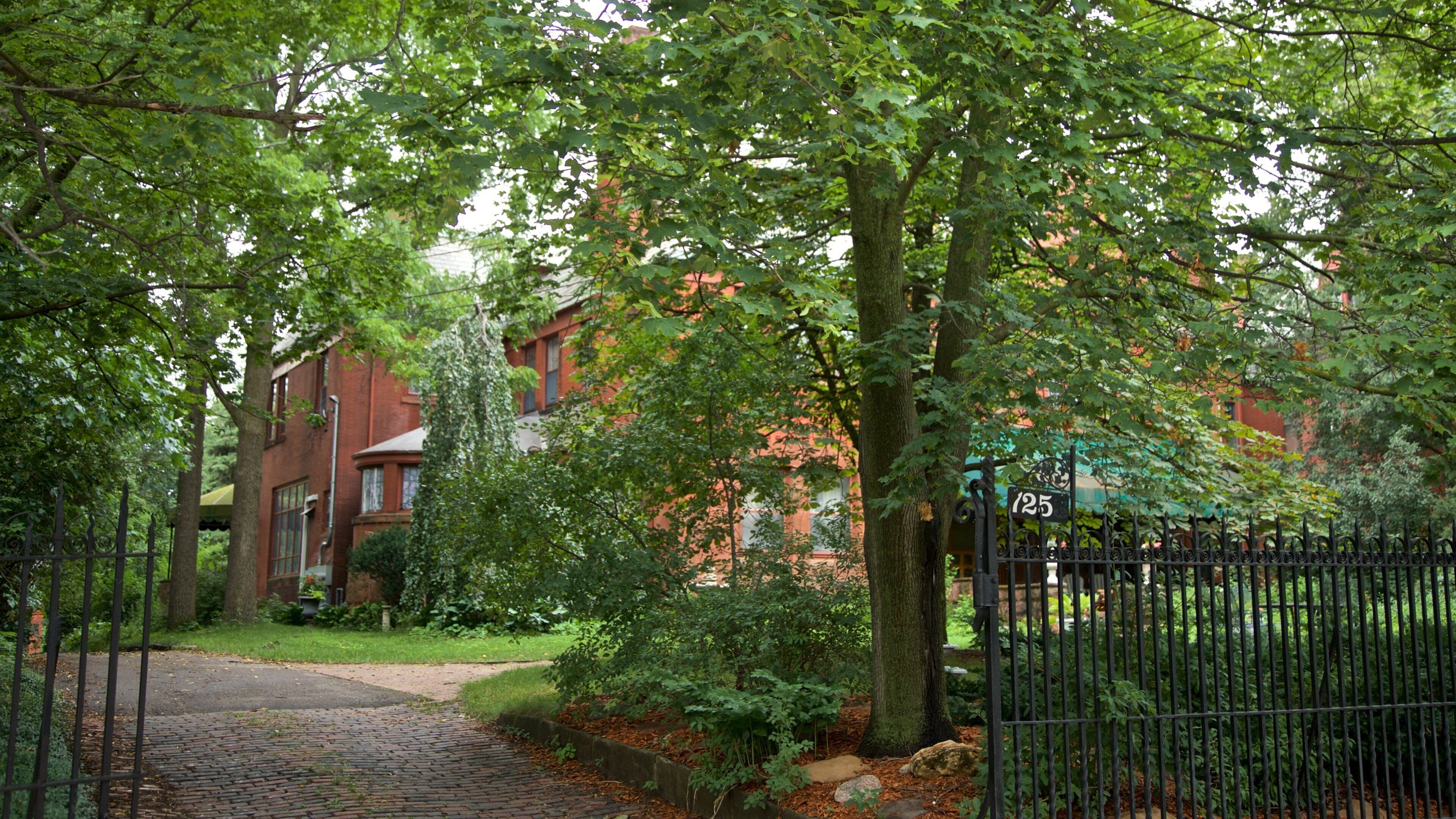 Heritage Hill Historic District mostrando casa