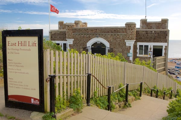Funiculaire East Hill Lift qui includes signalisation