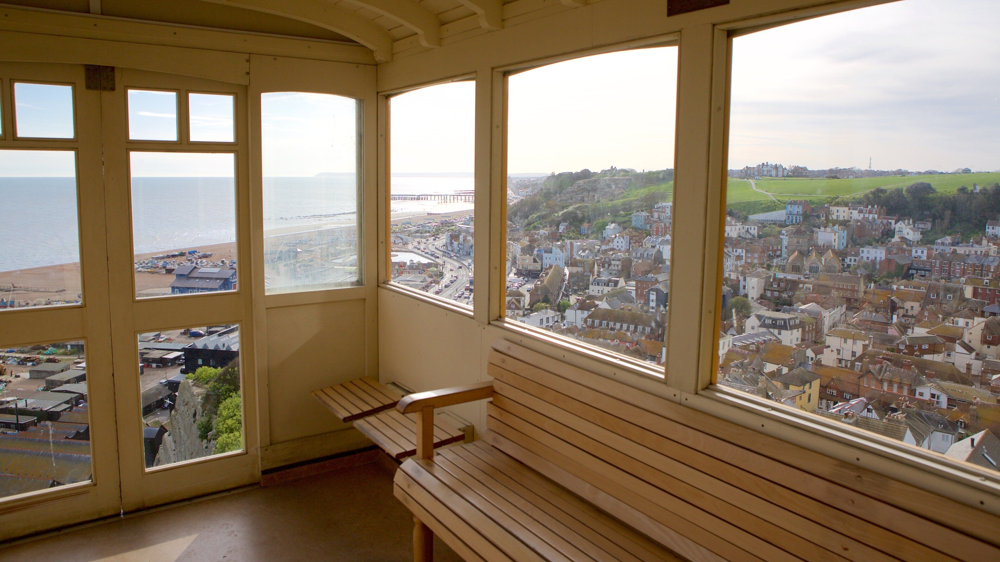 East Hill kabelbane som viser liten by eller landsby