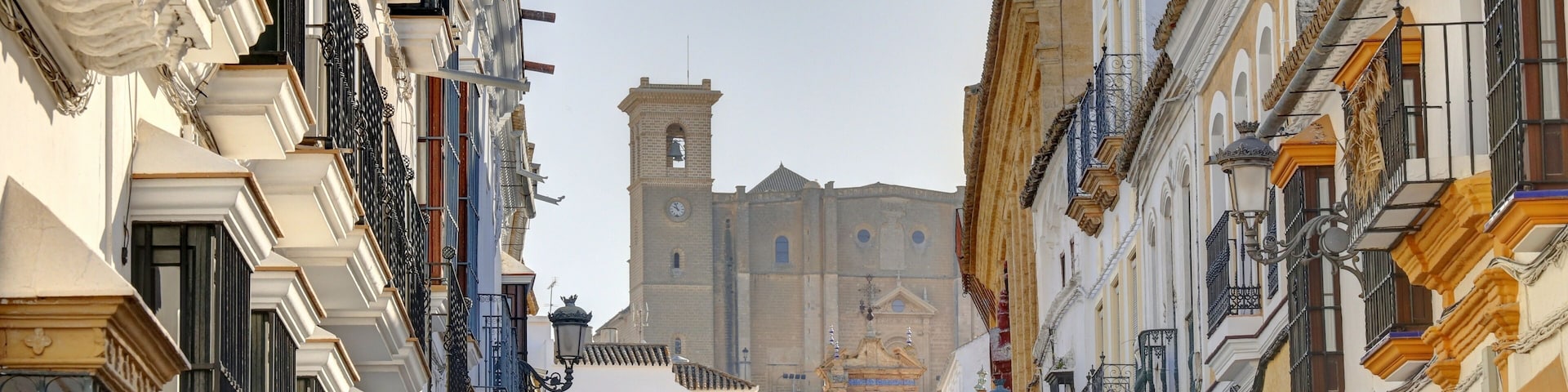 vue des rues de la ville d'Osuna près de Séville en Andalousie