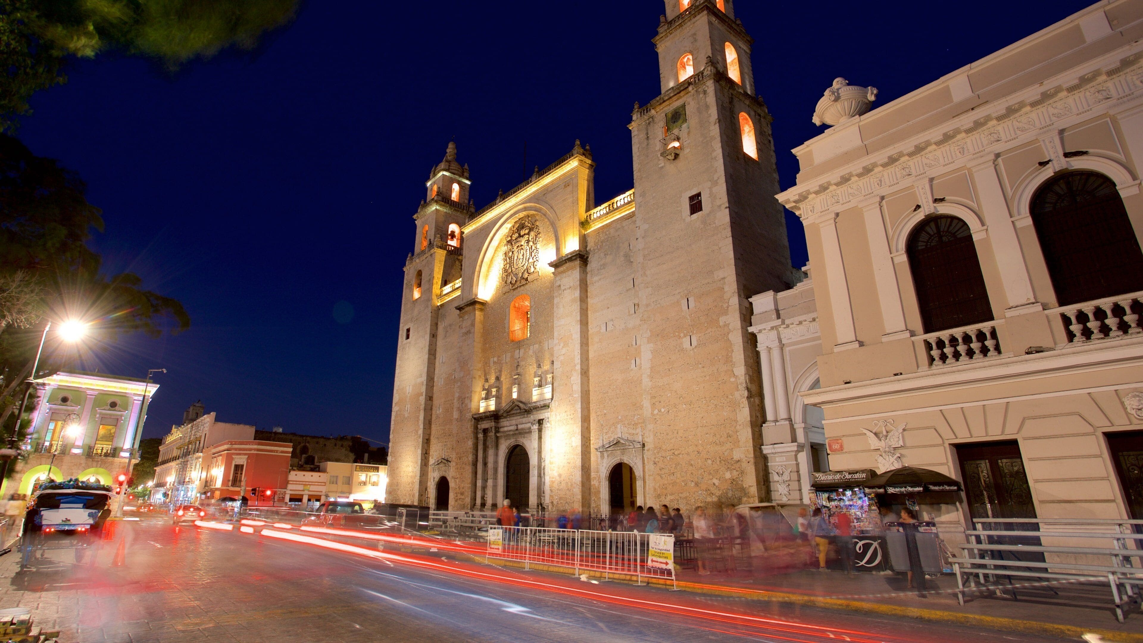Merida Cathedral showing heritage architecture and night scenes