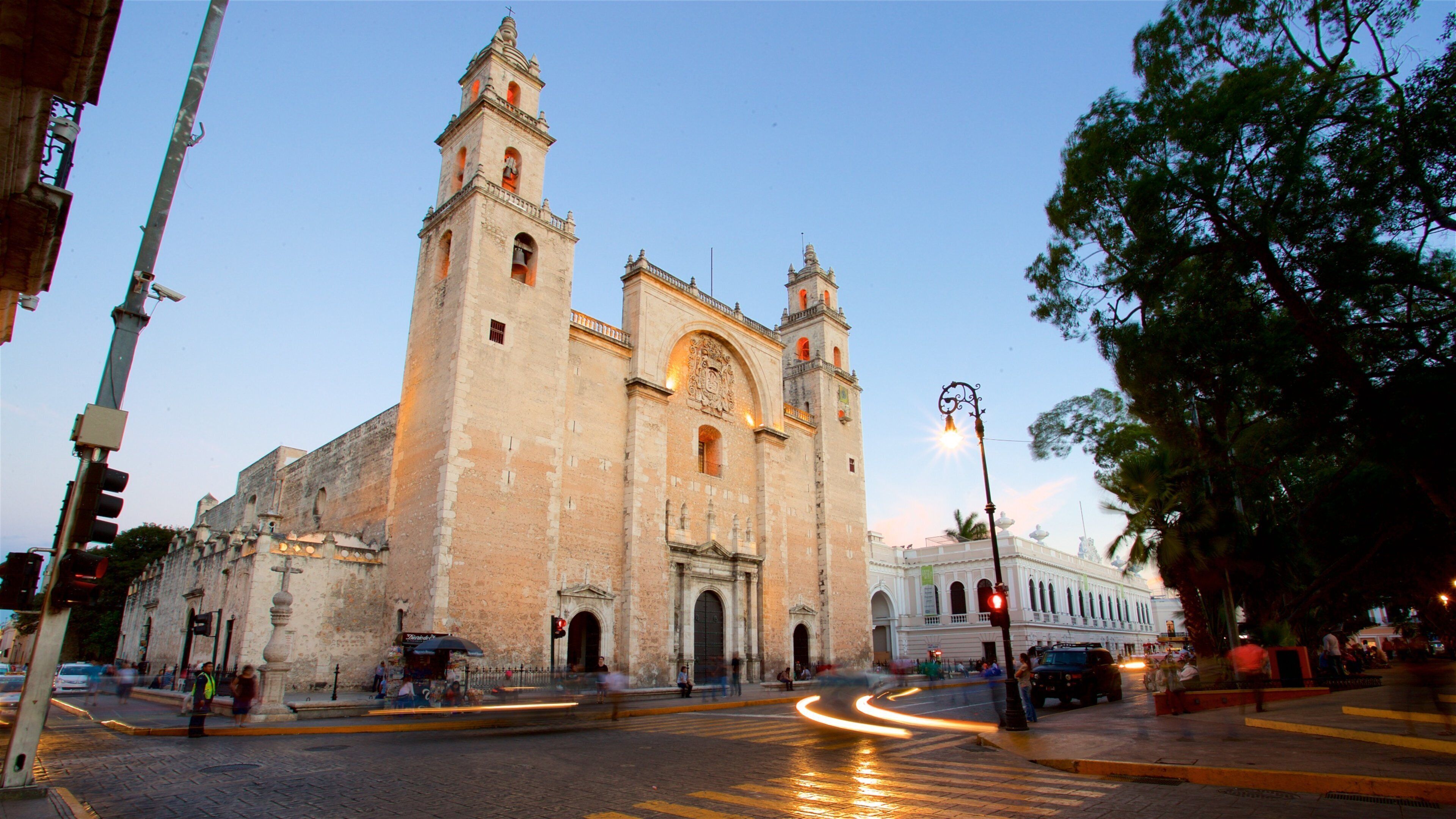 Merida Cathedral showing heritage architecture, a church or cathedral and a sunset