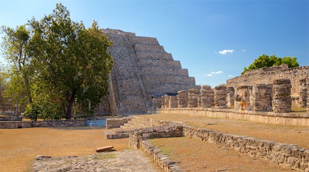 RuĂnas Maias de MayapĂĄn mostrando arquitetura de patrimĂŽnio
