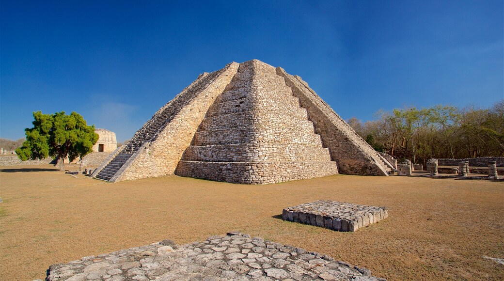 Mayapan Mayan Ruins showing heritage architecture