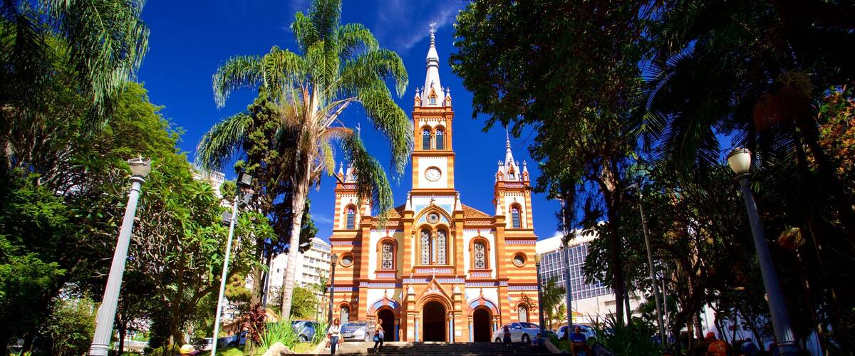 Sao Jose Church showing heritage architecture, a church or cathedral and street scenes