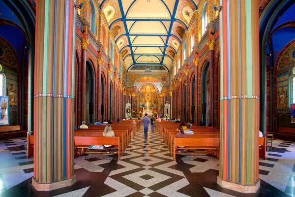 Sao Jose Church which includes heritage elements, interior views and a church or cathedral