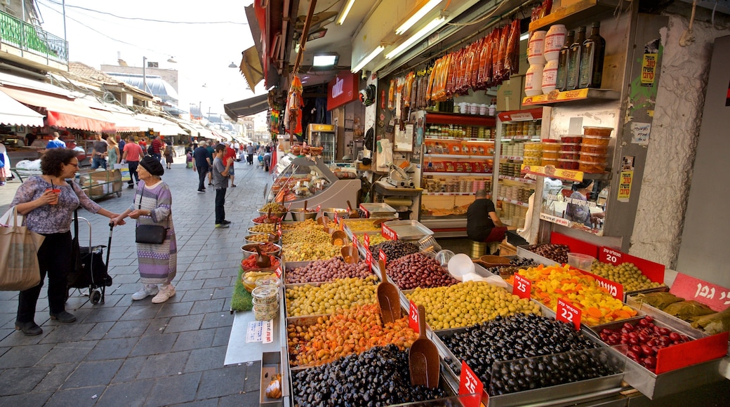 Altstadt welches beinhaltet Speisen, Märkte und Straßenszenen
