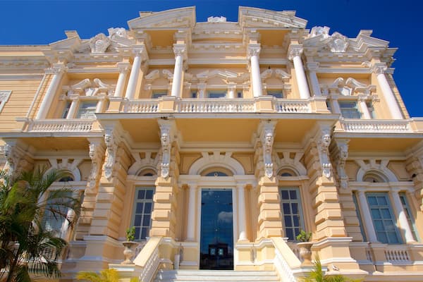 Musée d\'Histoire et d\'Anthropologie qui includes patrimoine architectural