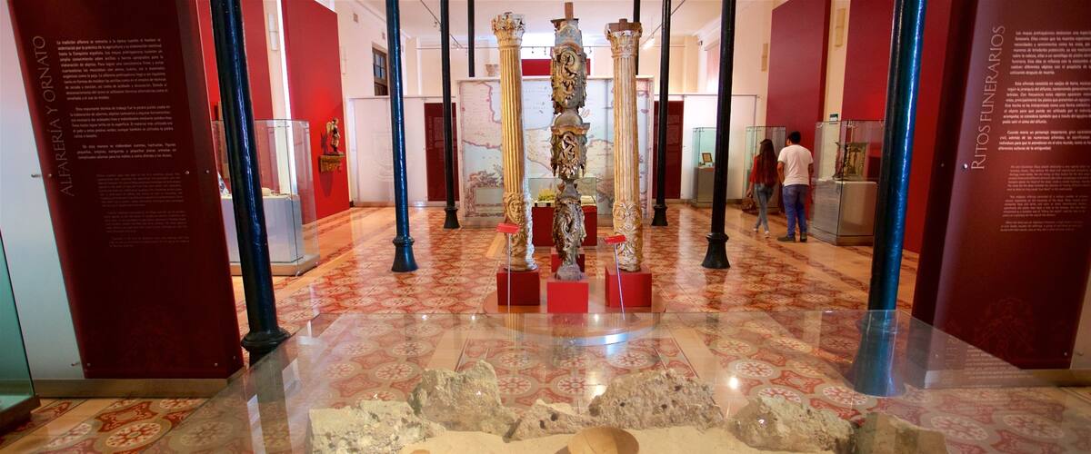 Museum van de stad Mérida toont interieur en ook een stel