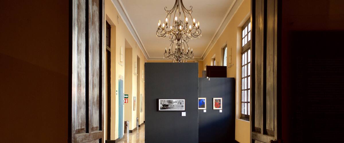 Museo de la Ciudad de Mérida caracterizando arte e vistas internas