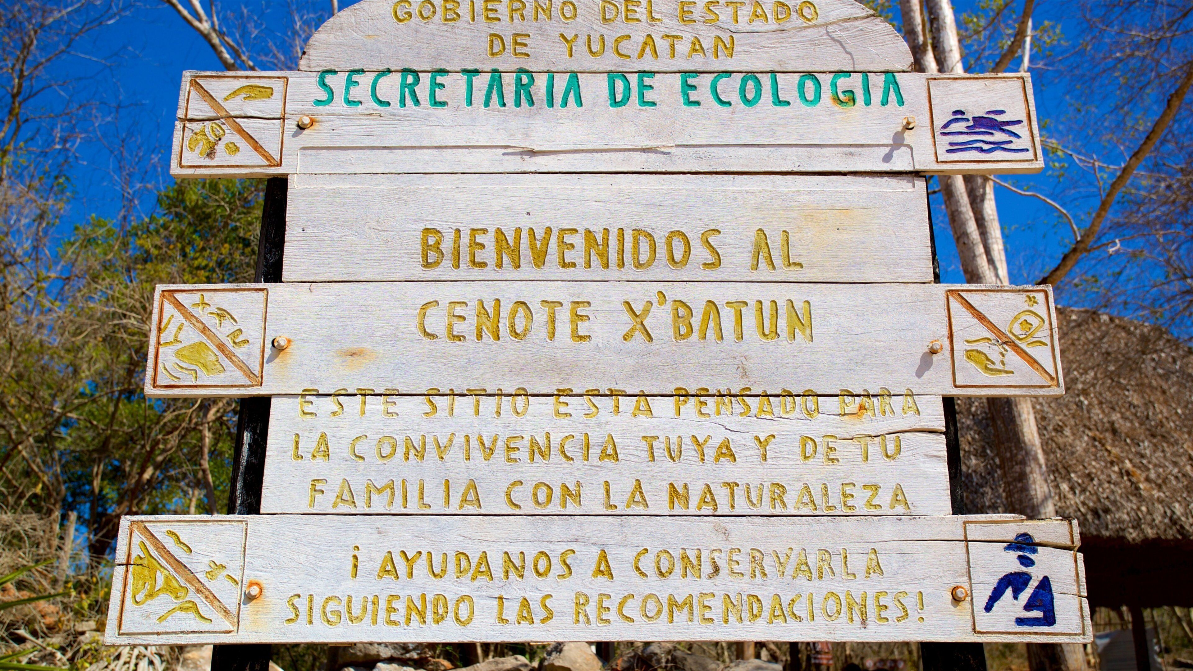 Cenote X\'batun showing signage