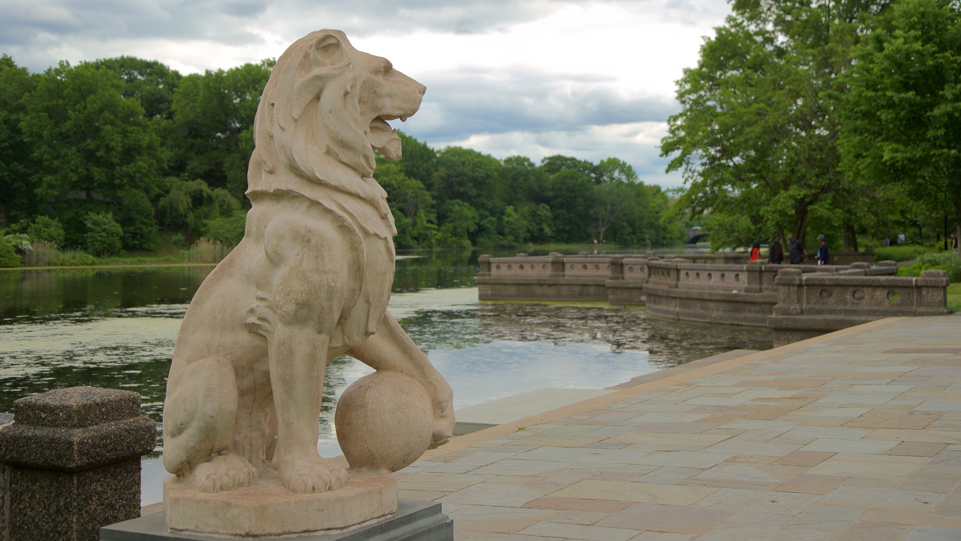 Branch Brook Park featuring a statue or sculpture and a pond