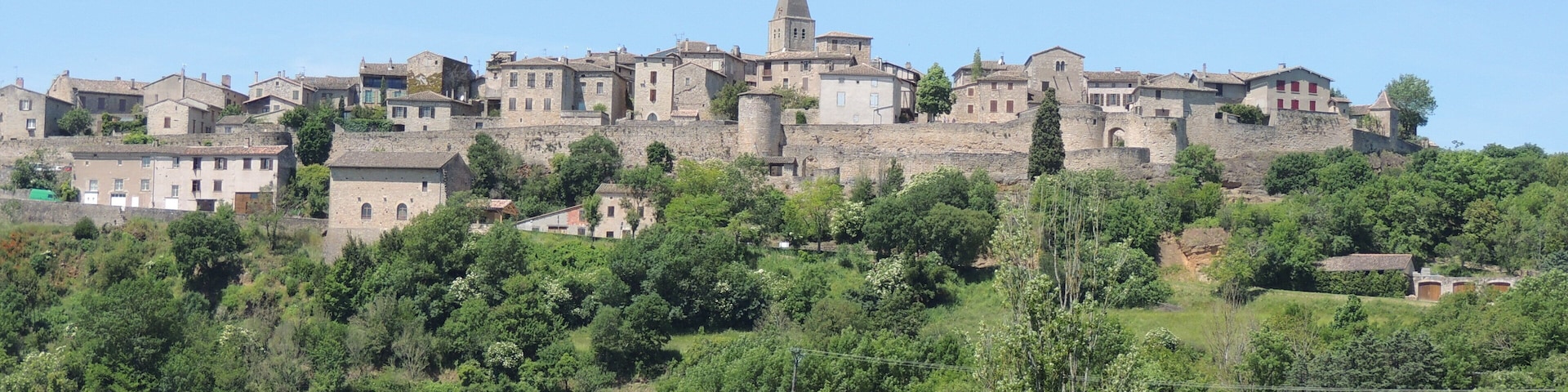 This building is inscrit au titre des Monuments Historiques. It is indexed in the Base Mérimée, a database of architectural heritage maintained by the French Ministry of Culture, under the reference PA00095619 .