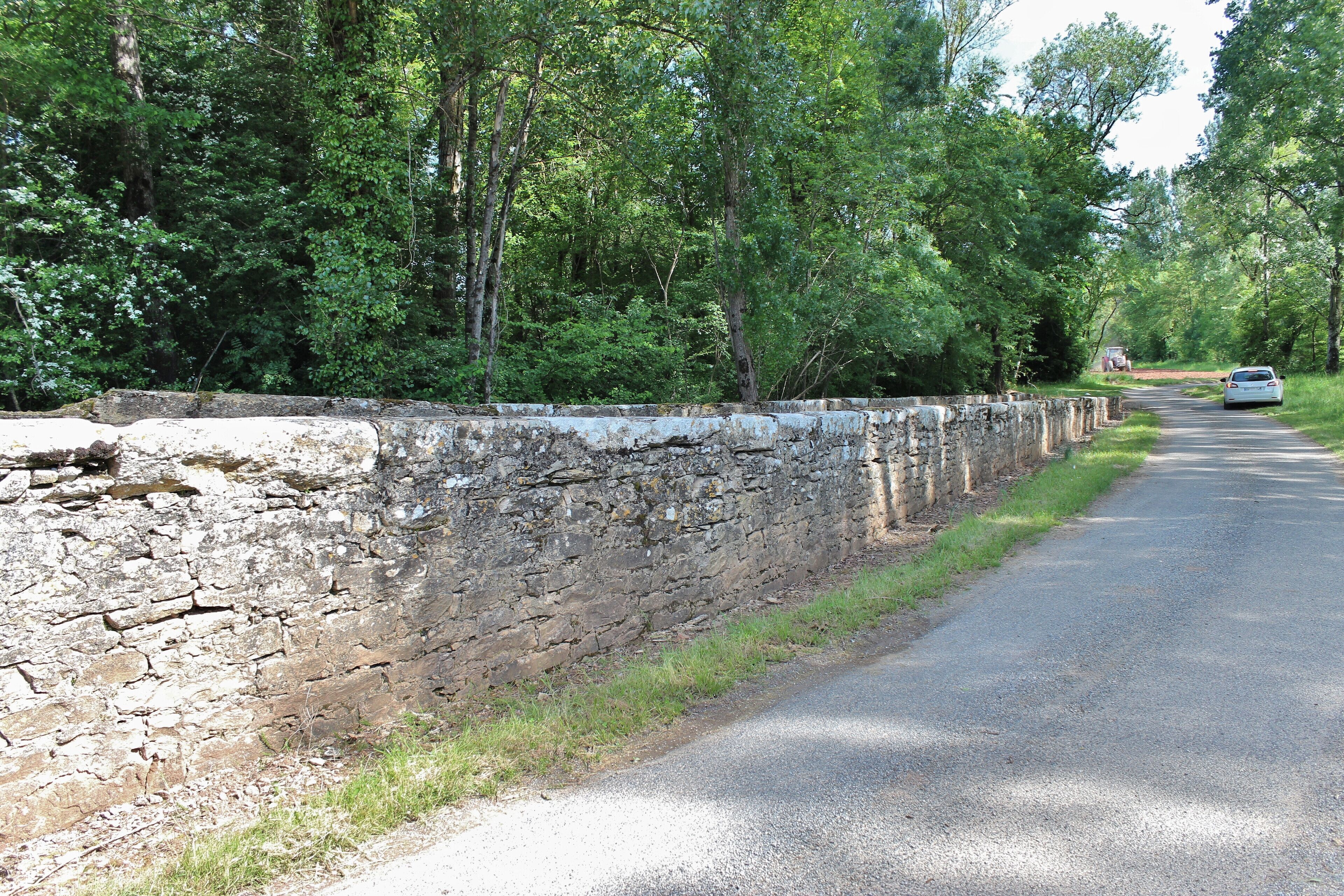 Bridge of Laval, formerly on the Vère river, in the french commune of Puycelsi