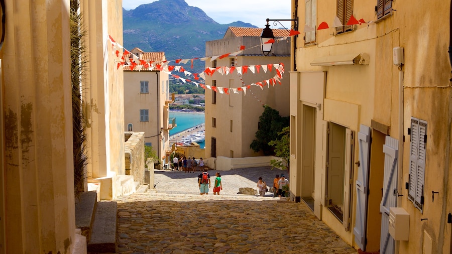 Chapelle de Notre Dame de la Serra showing heritage architecture and street scenes
